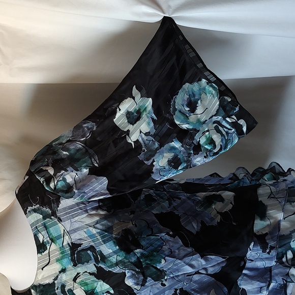 Alex Evening women's blouse. - Picture 3 of 4